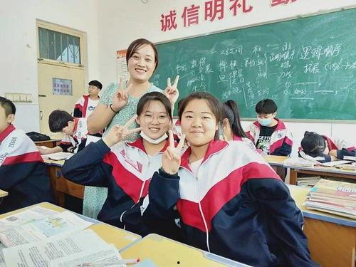 想进娱乐圈吃瓜的文案,揭秘明星幕后故事，一探究竟！